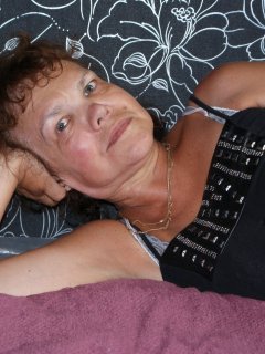 Kinky granny Assol lets out her big saggy juggs and shows off her twat