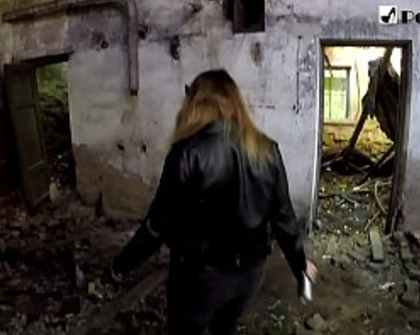 Public domination on an abandoned place with an unexpected ending. (with graffiti)