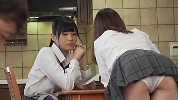 https://bit.ly/3GJwMyr My friend 18yo tempted me with showing her crotch with a small smile! The stuffy panties straddled the face. Japanese amateur homemade porn. [Part 1]