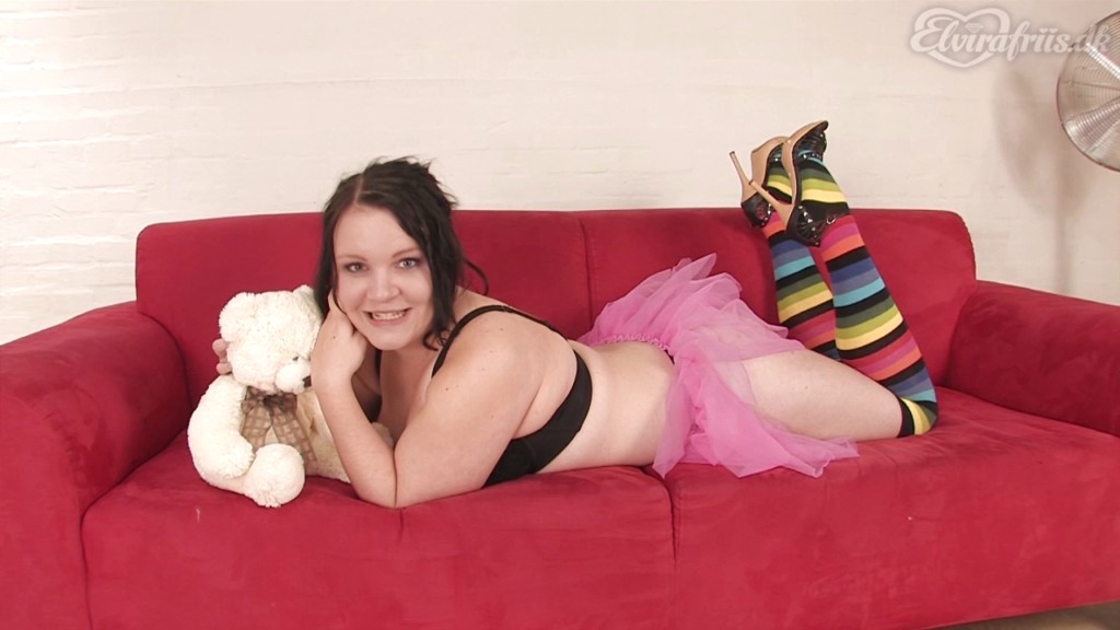 Elvirafriis Yasmin Interview Scene 1