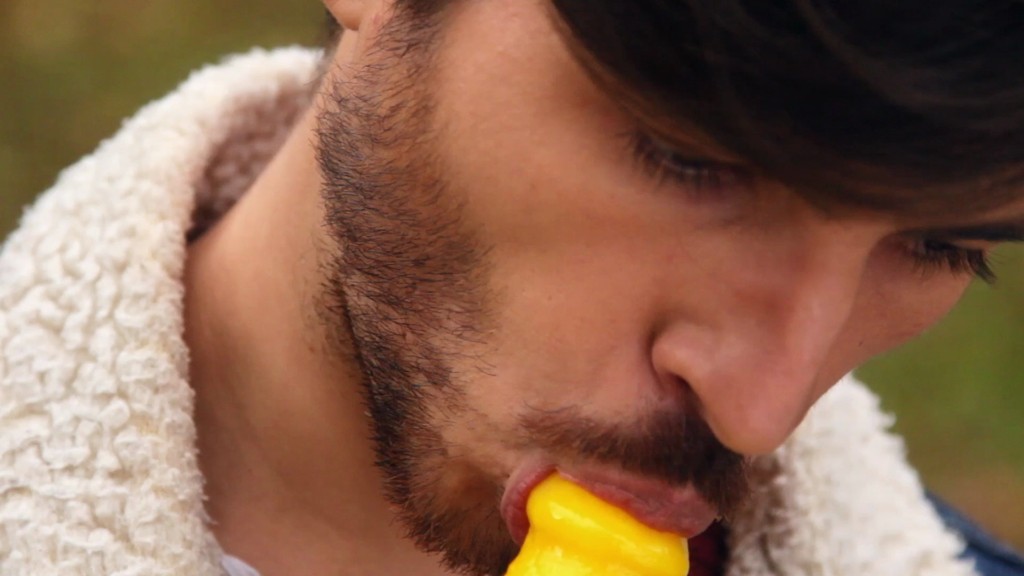 XConfessions - A Blowjob Is Always A Great Last Minute Gift Idea