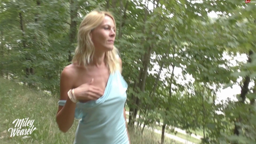 Miley Weasel Geil   Nachmittags am NordOstseeKanal wird gefickt