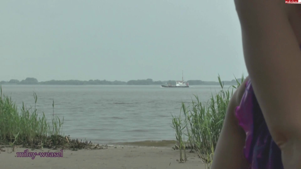 Weasel Miley Krass am Strand! Dreister geht's nicht