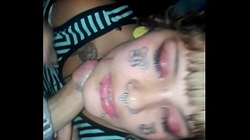 Me la come exquisito le entierro el cabezón en su culazo de stripper le pongo leche en la cara la pongo contra un mueble la hacemos piola por que estamos escondidos jaaaaa
